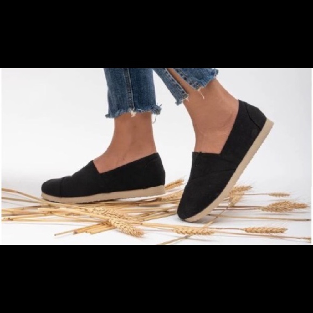 Emery Rose Stitch Detail Slip On Flats